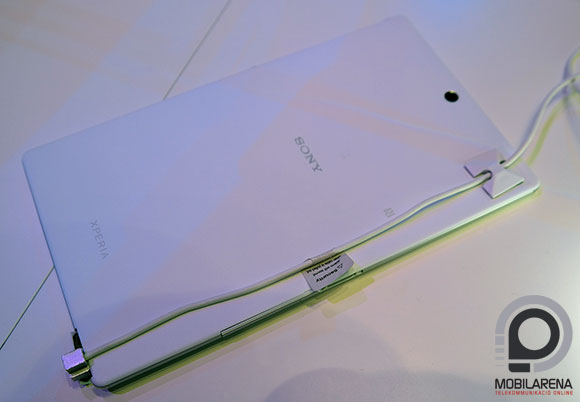 Sony Xperia Z3 Tablet Compact elölről