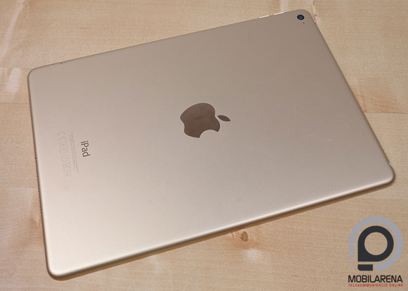  Az Apple iPad Air 2 fém hátlapja szép, ám sérülékeny