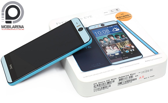 A HTC Desire Eye doboza a headsetet és töltőt rejt