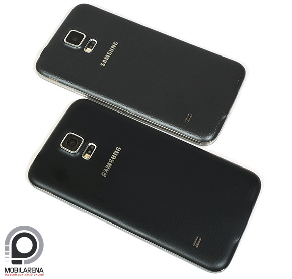 Samsung Galaxy S5 Neo az elődje mellett